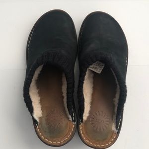UGG Gael leather and  sheepskin wedge slip on clog mules  sandals in black